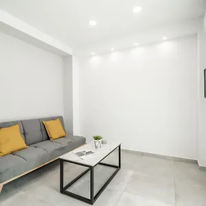Kiani Apts Ferienhaus